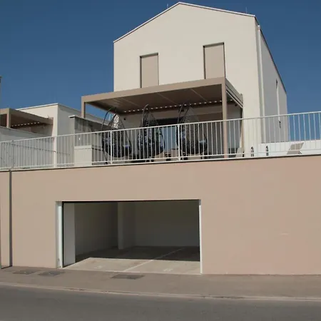 Nika A5 * Brodarica (Sibenik-Knin)