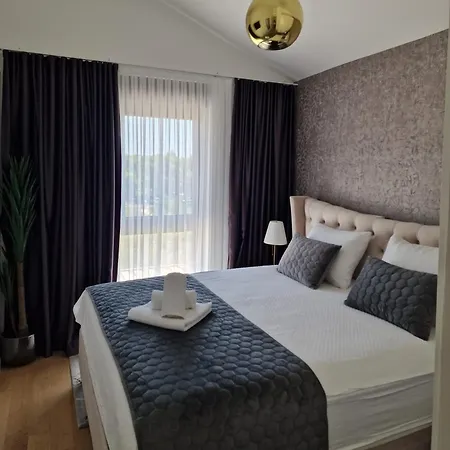 Apartment Nika A5 *